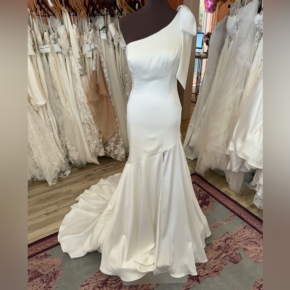 Saratoga- Maggie Sottero